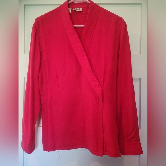 RAFAELLA Red Wrap-Style Professional Blousse, Size 8. 100% Silk - Picture 2 of 6